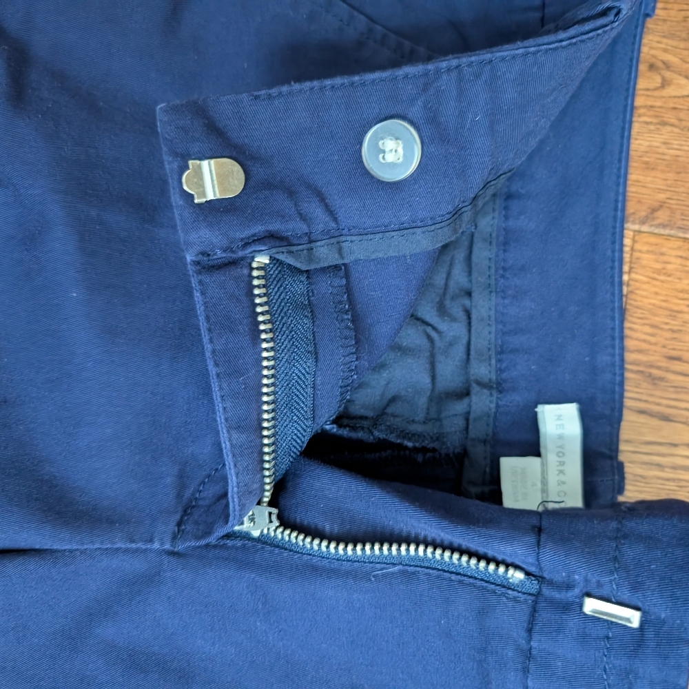 EUC Ladies New York & Company Navy Blue Khaki Pants Casual Trousers Size 4 - Picture 4 of 7
